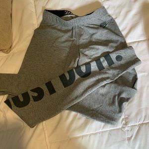 Nike leggings